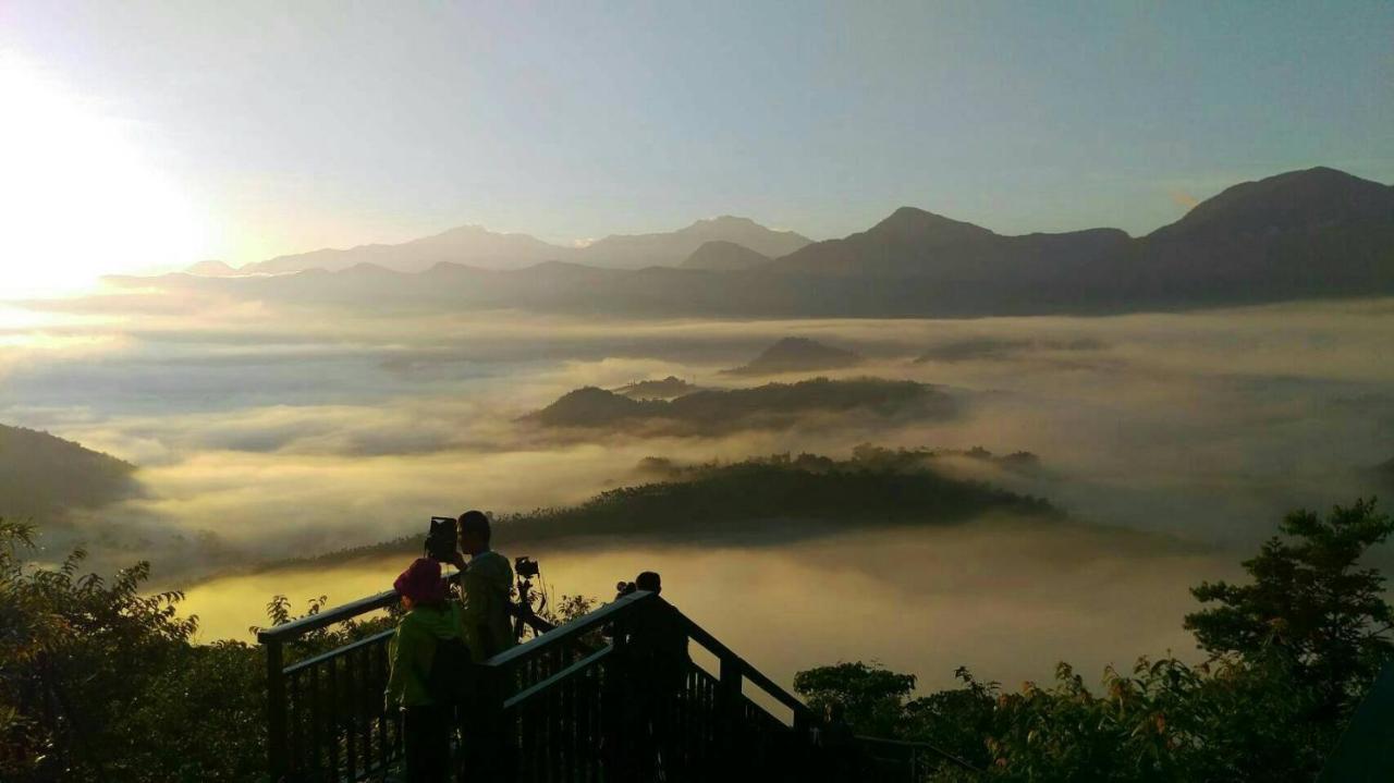 Sun Moon Lake Friday Inn Guest House Jücsi Kültér fotó